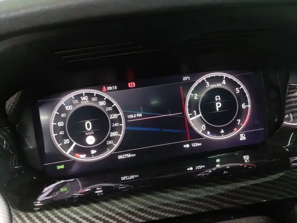 Land Rover Discovery Sport — миниатюра 12