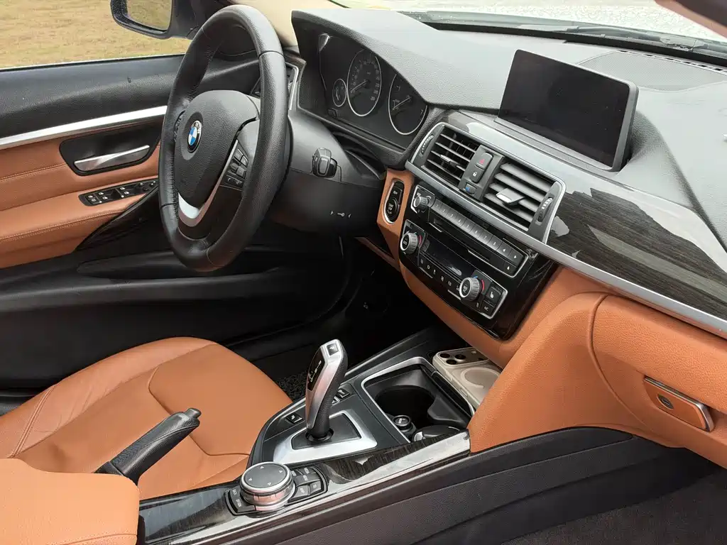 BMW 3 Series — миниатюра 16