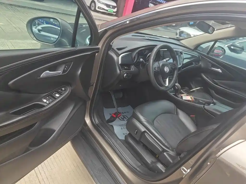 Buick Envision Plus — миниатюра 16
