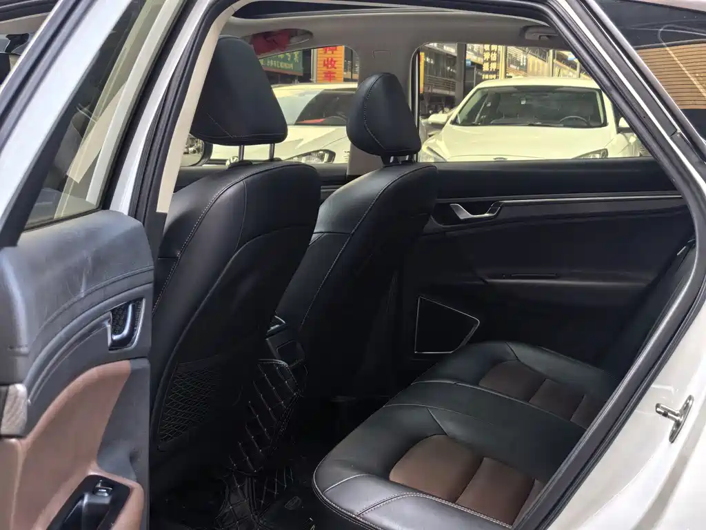 Geely Emgrand GS — миниатюра 7