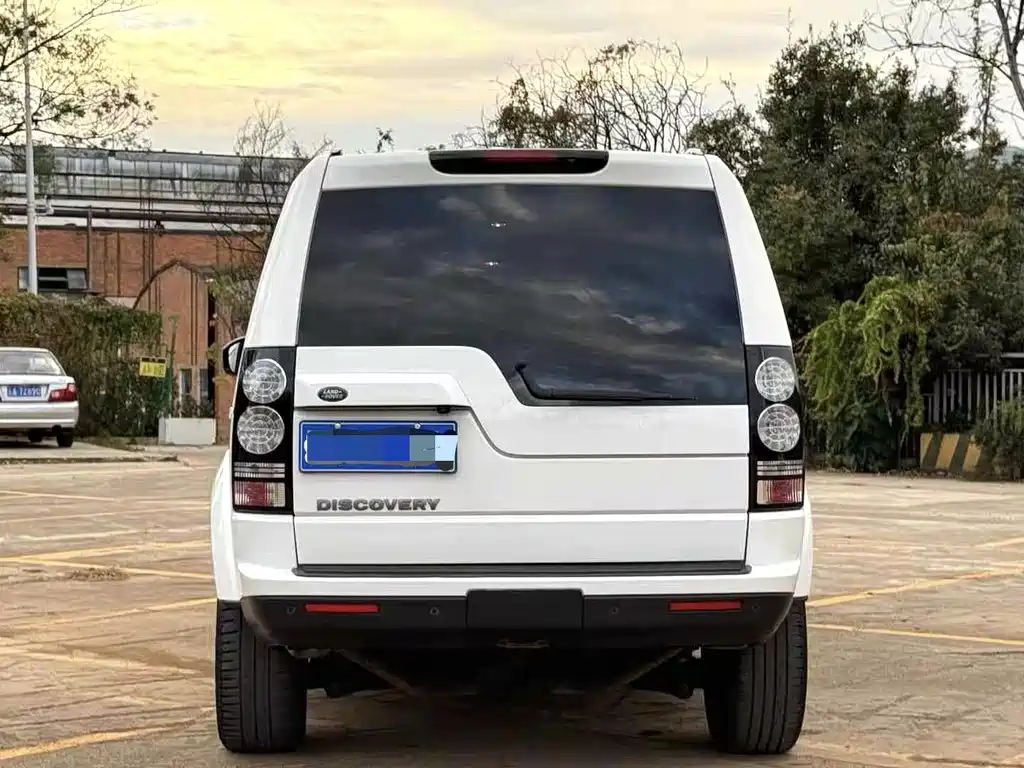 Land Rover Discovery — миниатюра 8