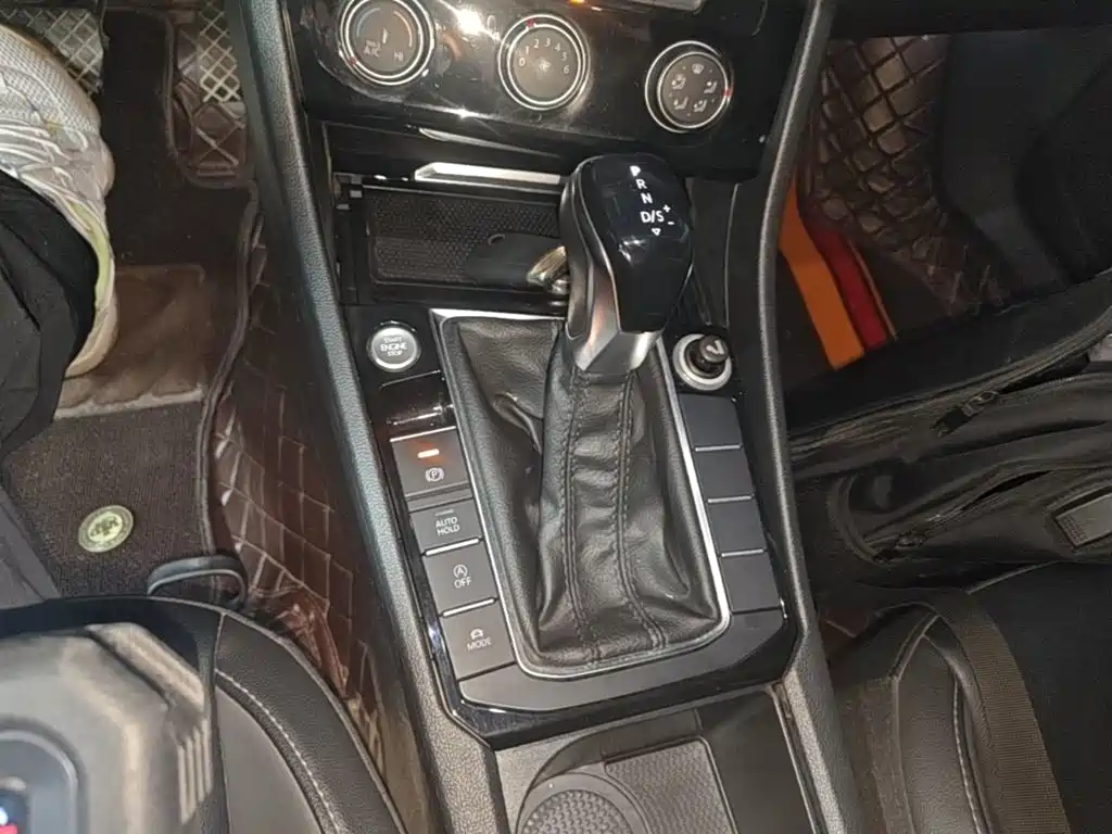 Volkswagen Sagitar — миниатюра 10