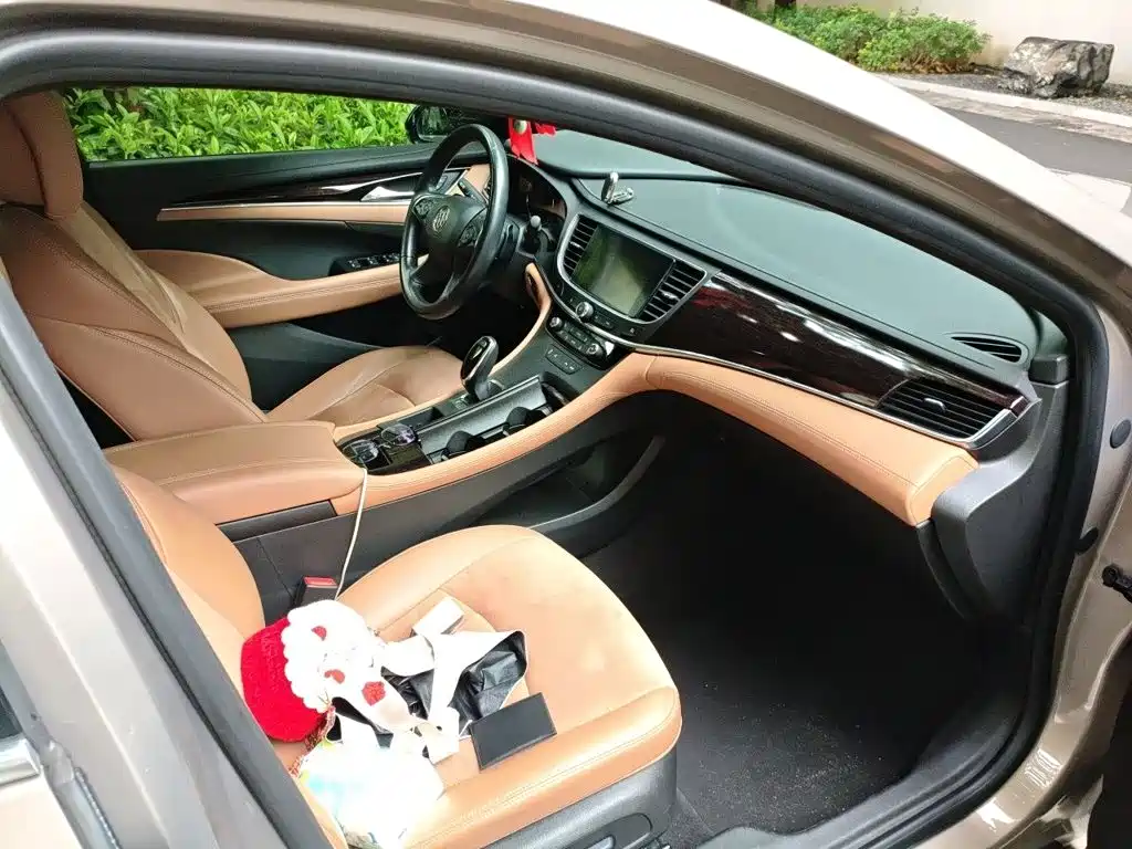 Buick LaCrosse — миниатюра 20