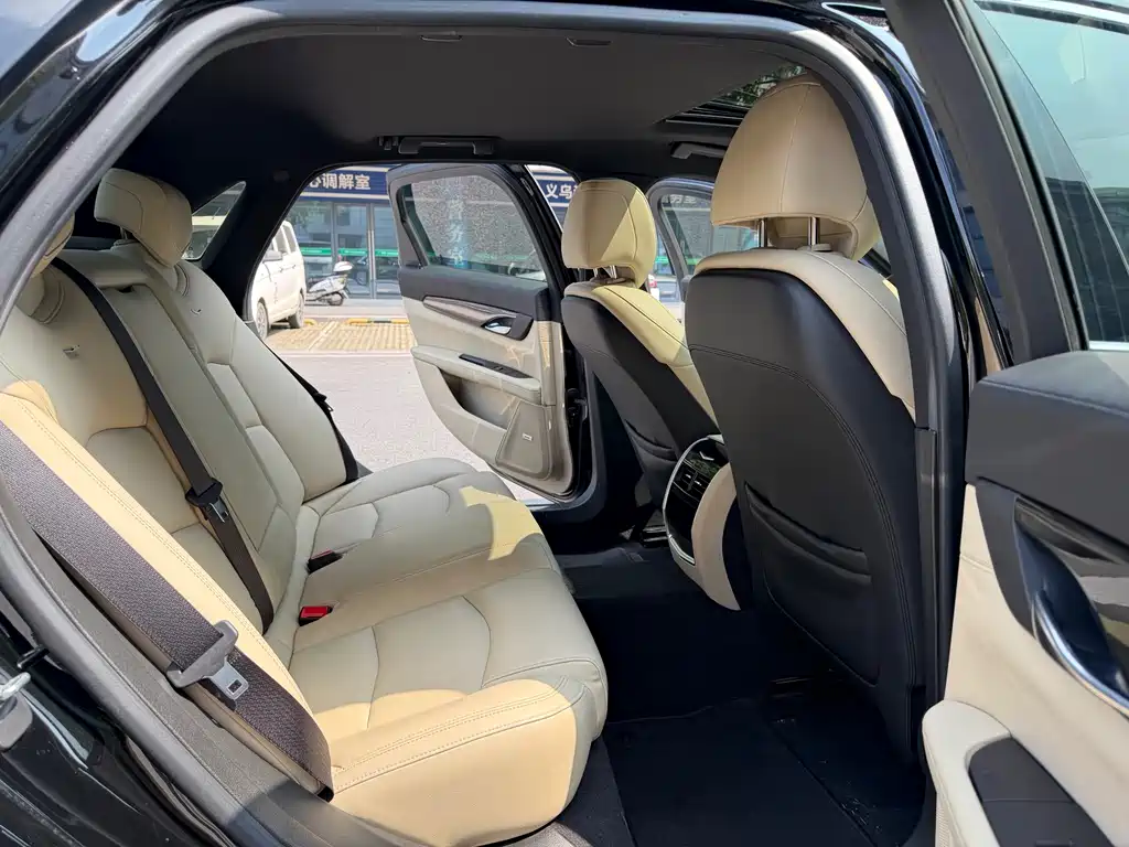 Cadillac CT6 — миниатюра 13