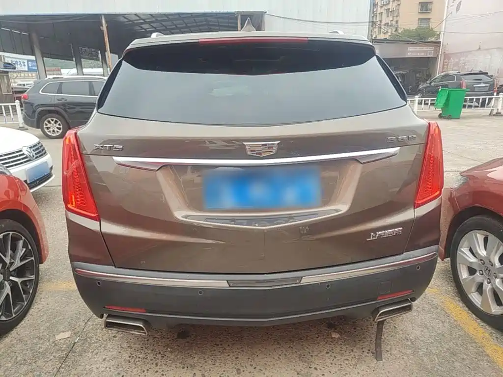 Cadillac XT5 — миниатюра 6