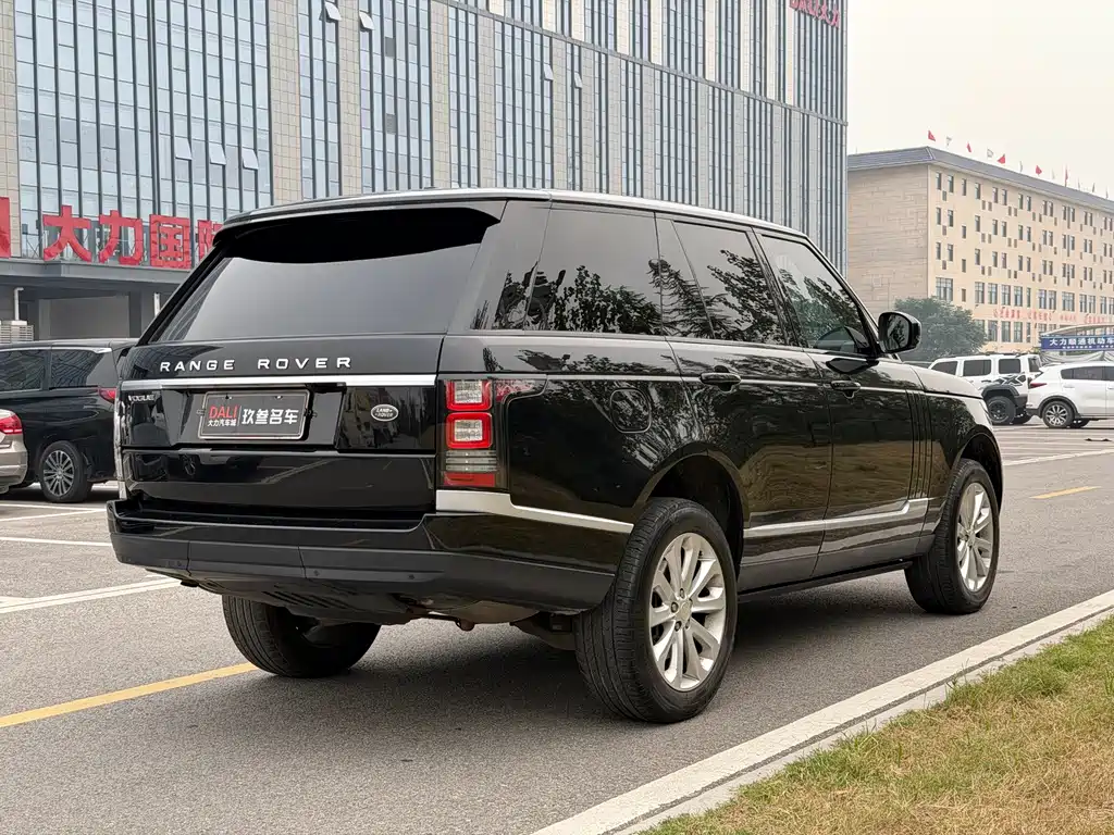 Land Rover Range Rover — миниатюра 5