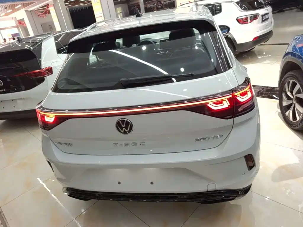 Volkswagen T-Roc — миниатюра 6
