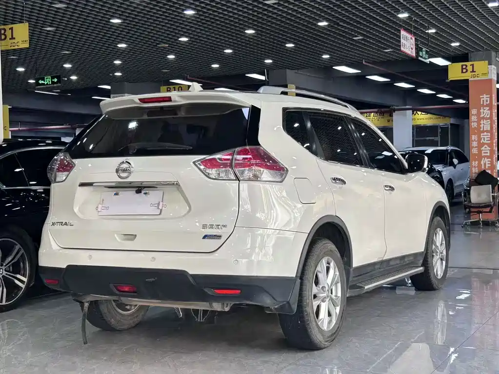 Nissan X-Trail — миниатюра 8