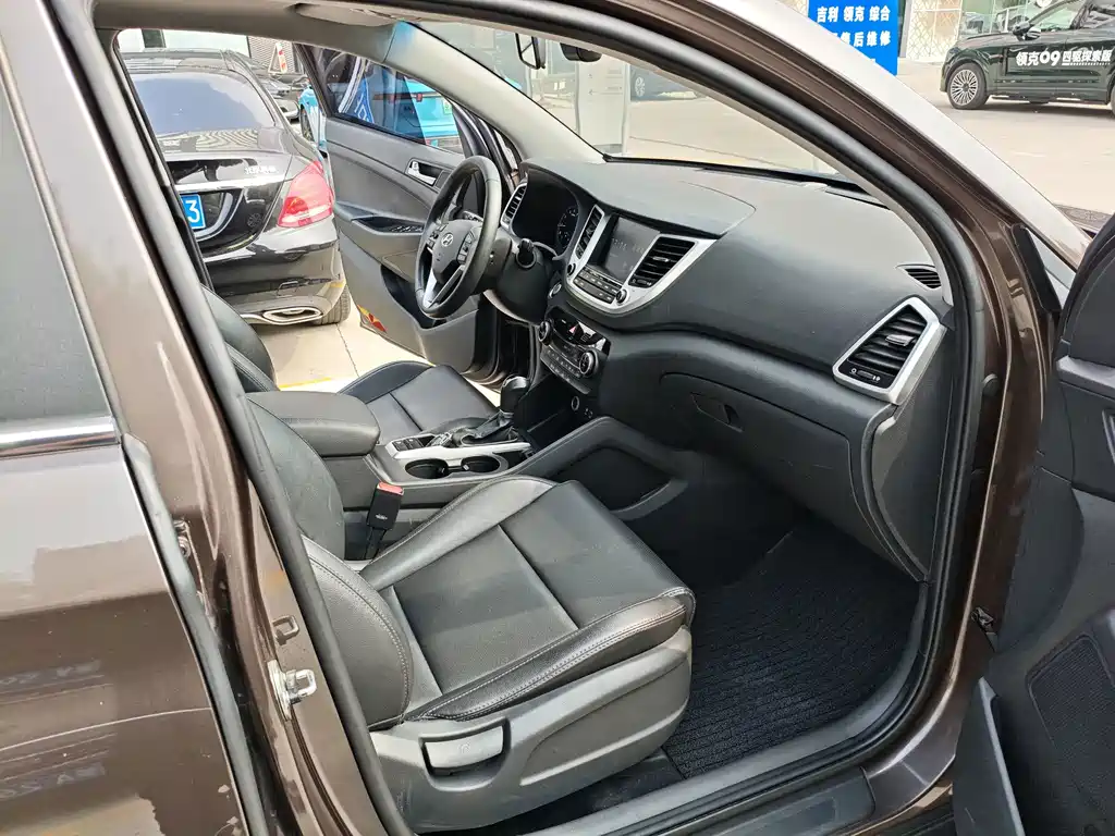 Hyundai Tucson — миниатюра 14