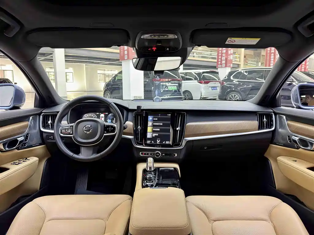 Volvo S90 2019 T8 E VI