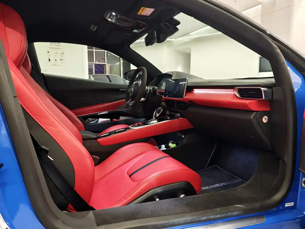 Lotus Emira — миниатюра 11