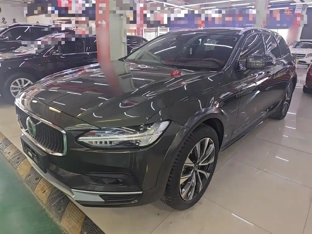 Volvo V90 2021 Cross Country B5 AWD Smart Vision Edition