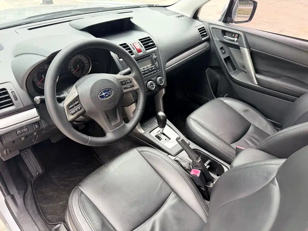 Subaru Forester 2013 2.0i AT Comfort