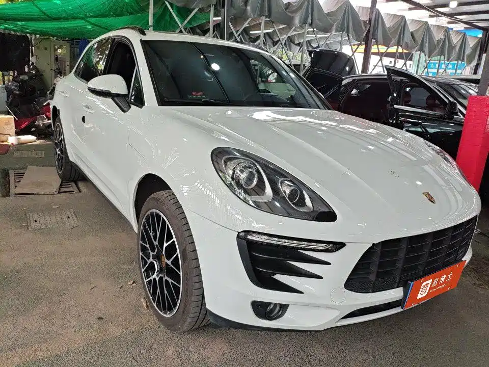 Porsche Macan — миниатюра 14