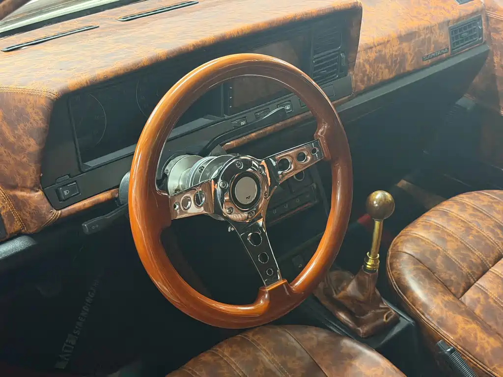 Volkswagen Santana Classic — миниатюра 5