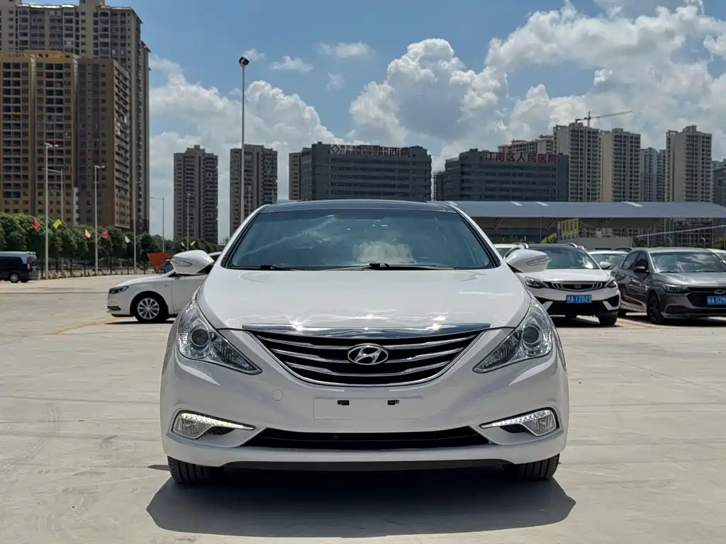Hyundai Sonata — миниатюра 2