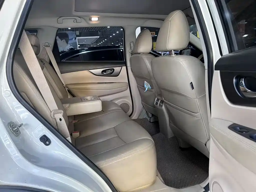 Nissan X-Trail — миниатюра 7