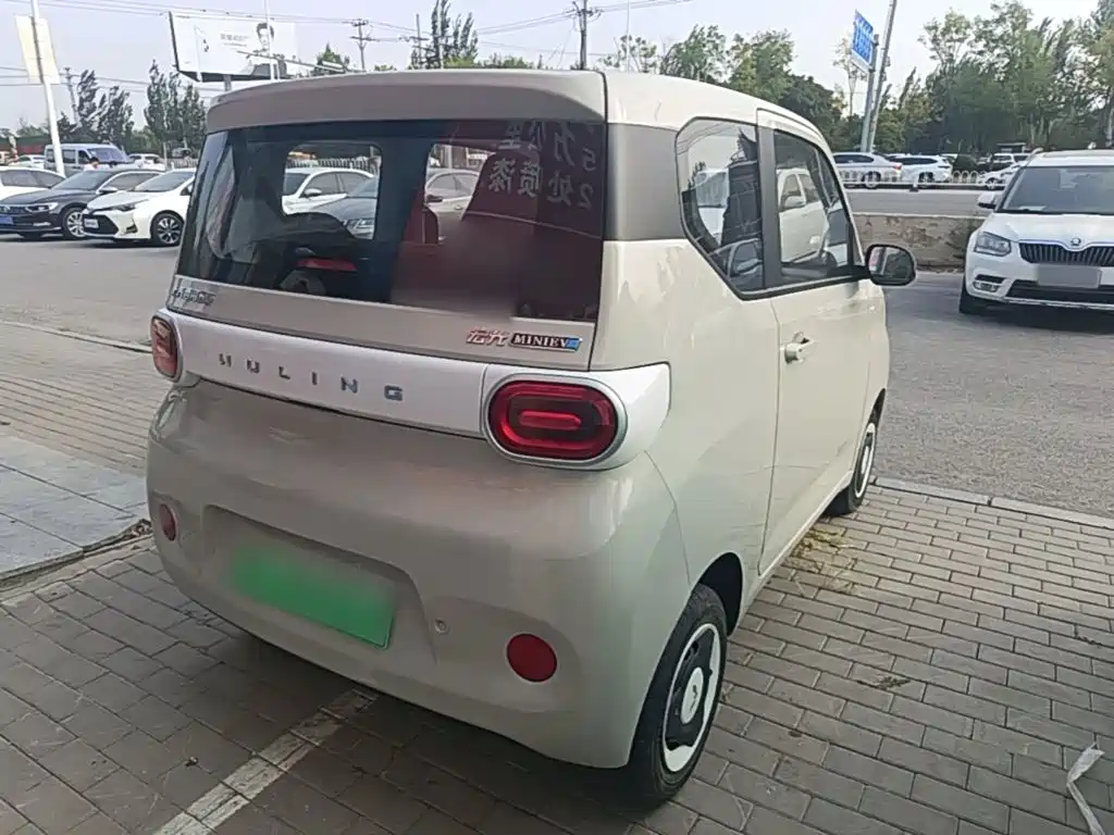 Wuling MINIEV — миниатюра 7