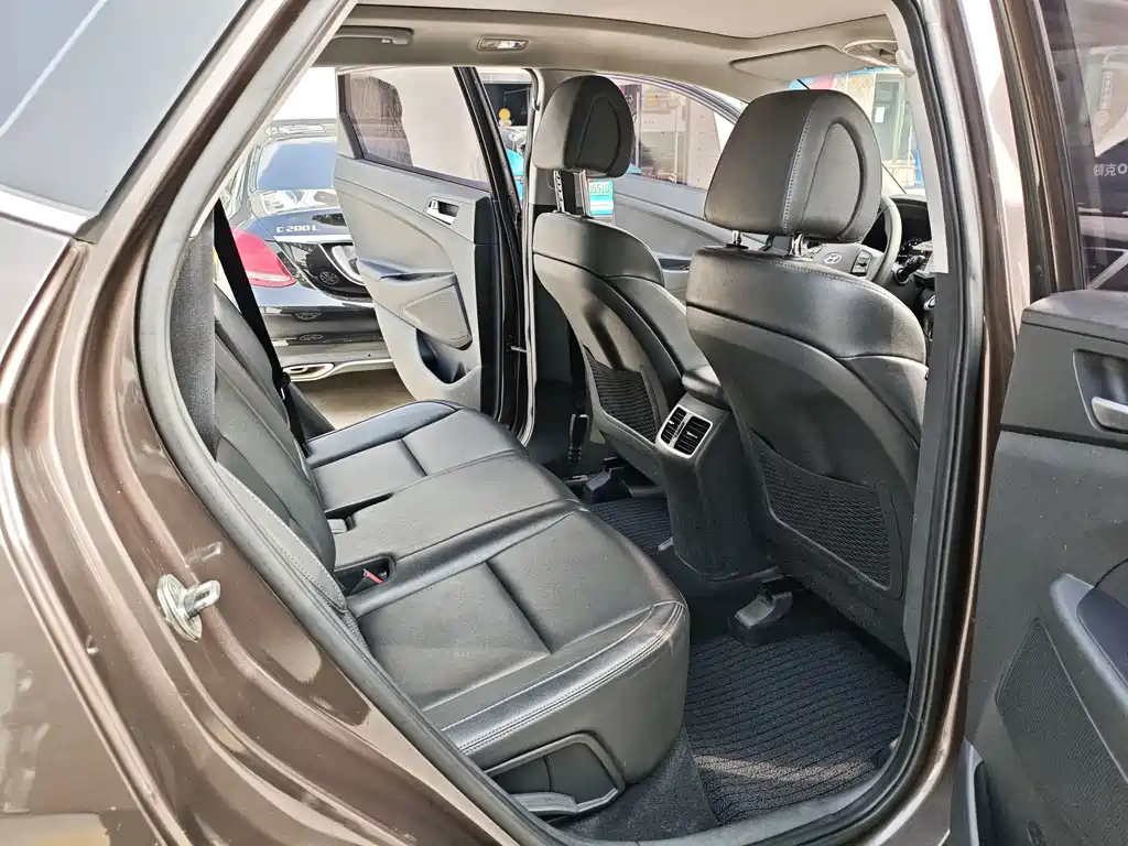 Hyundai Tucson — миниатюра 12