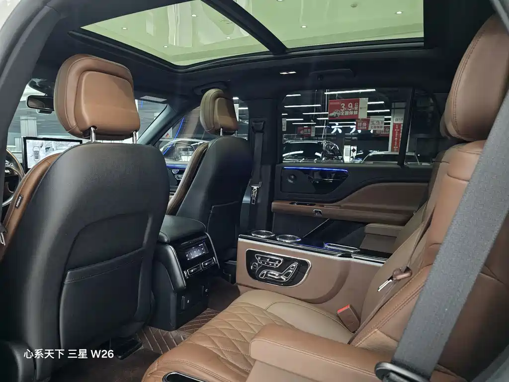 Lincoln Aviator — миниатюра 11