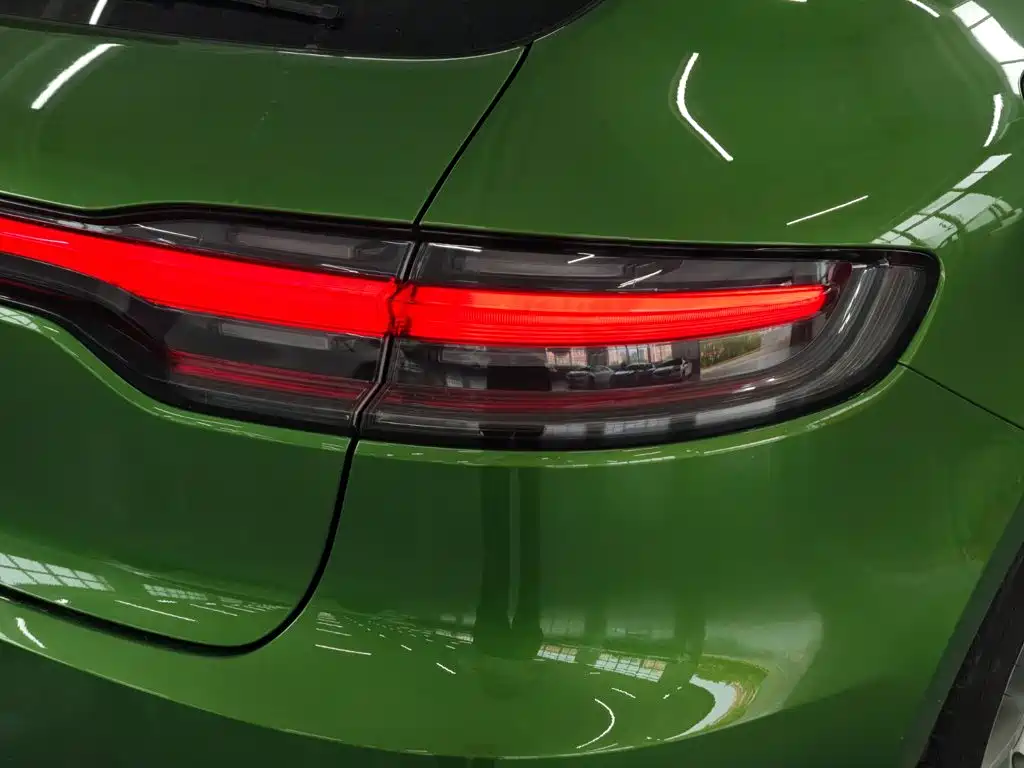 Porsche Macan — миниатюра 20