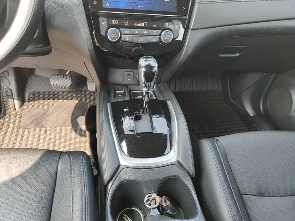 Nissan X-Trail — миниатюра 14