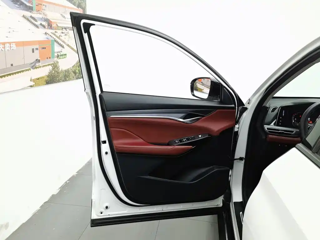 Changan Changan CS75PLUS — миниатюра 8