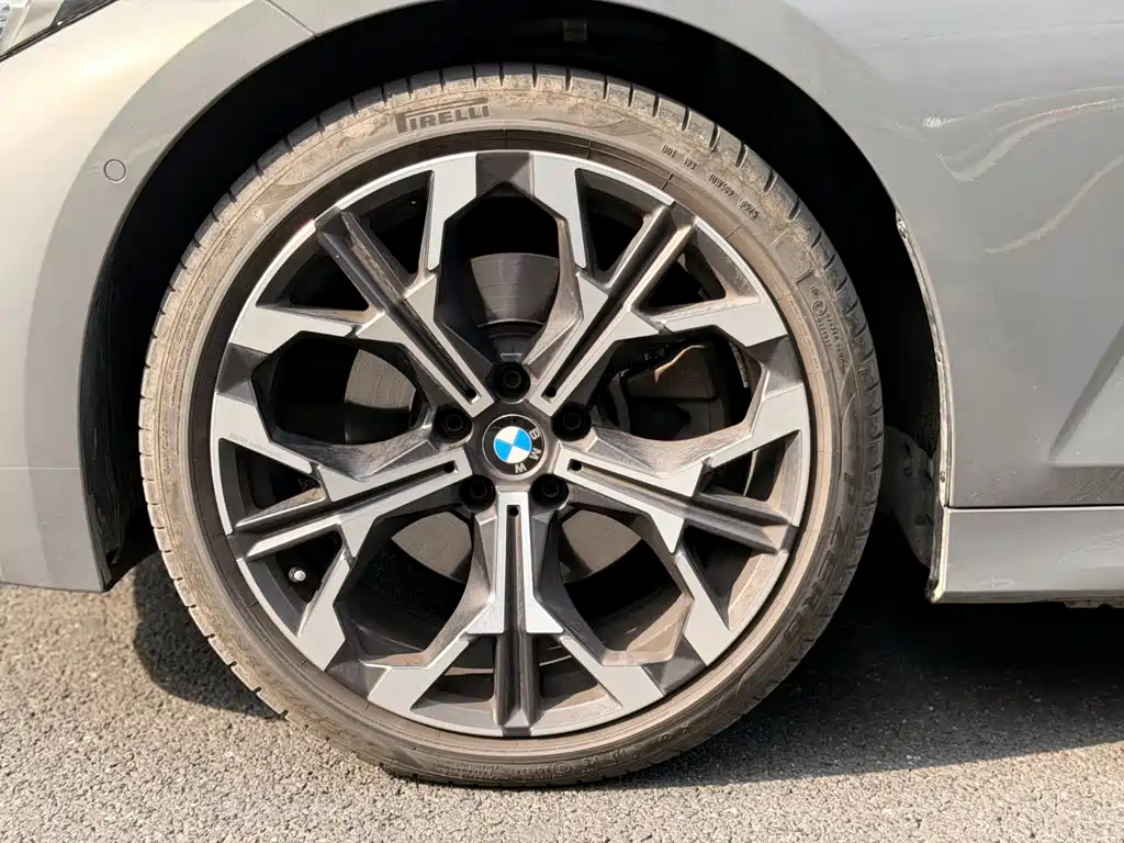 BMW 3 Series — миниатюра 7