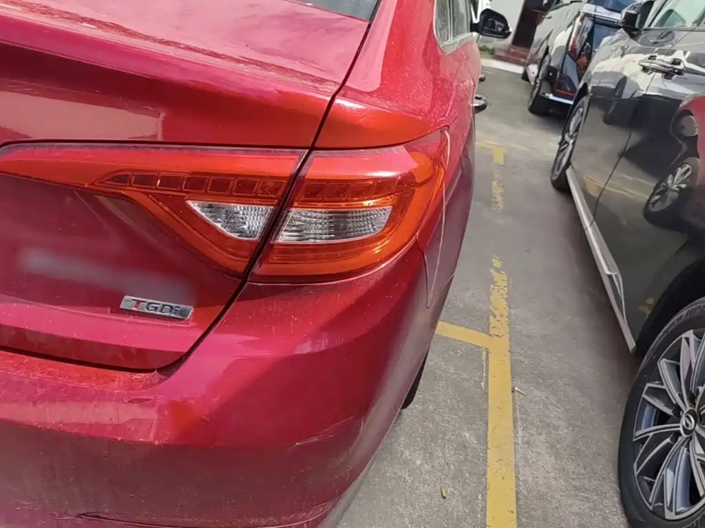 Hyundai Sonata — миниатюра 8