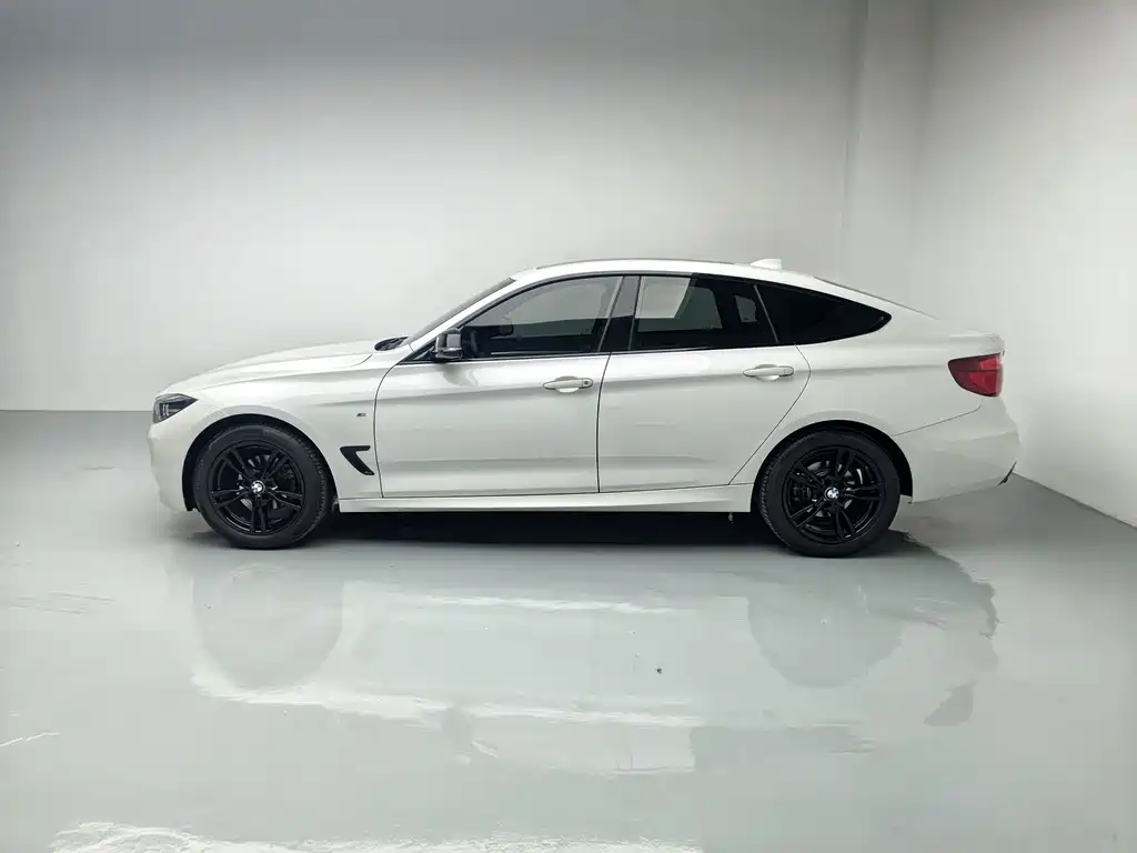 BMW 3 Series GT — миниатюра 12