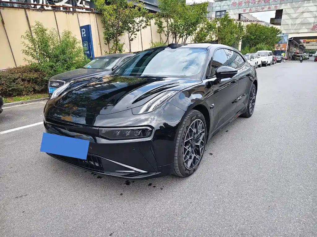 Zeekr 001