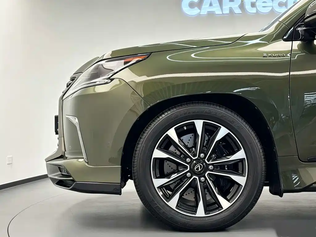 Lexus LX — миниатюра 13