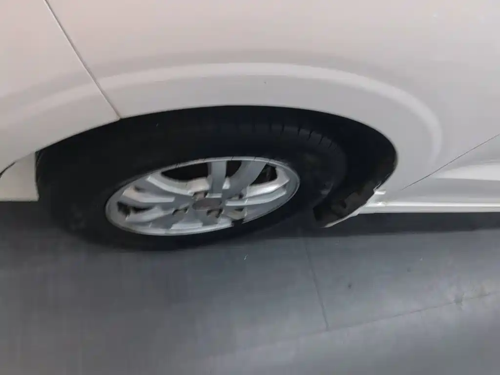 Wuling Hongguang — миниатюра 23