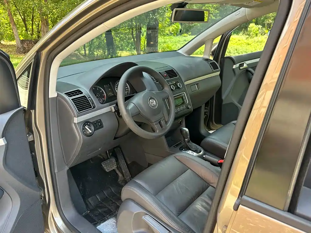 Volkswagen Touran — миниатюра 5