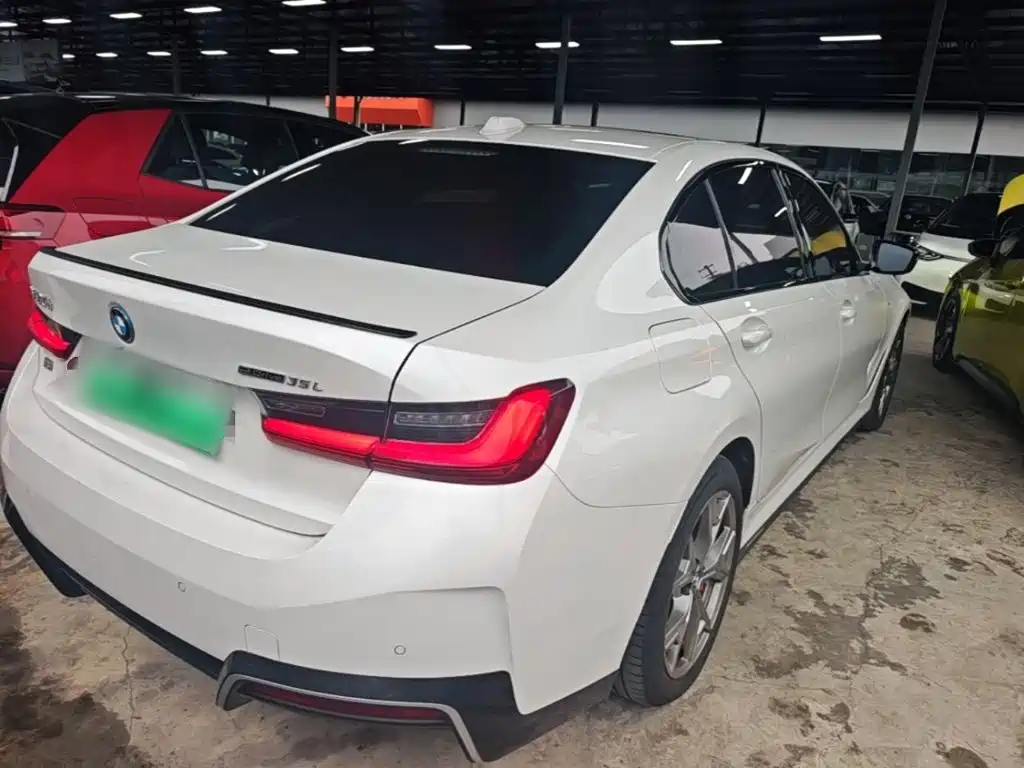 BMW i3 — миниатюра 7