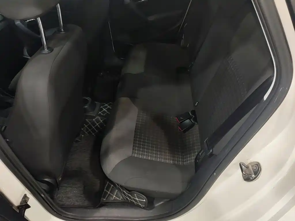 Volkswagen Polo — миниатюра 17