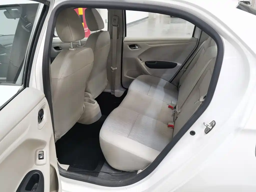 Citroen Elysee — миниатюра 15