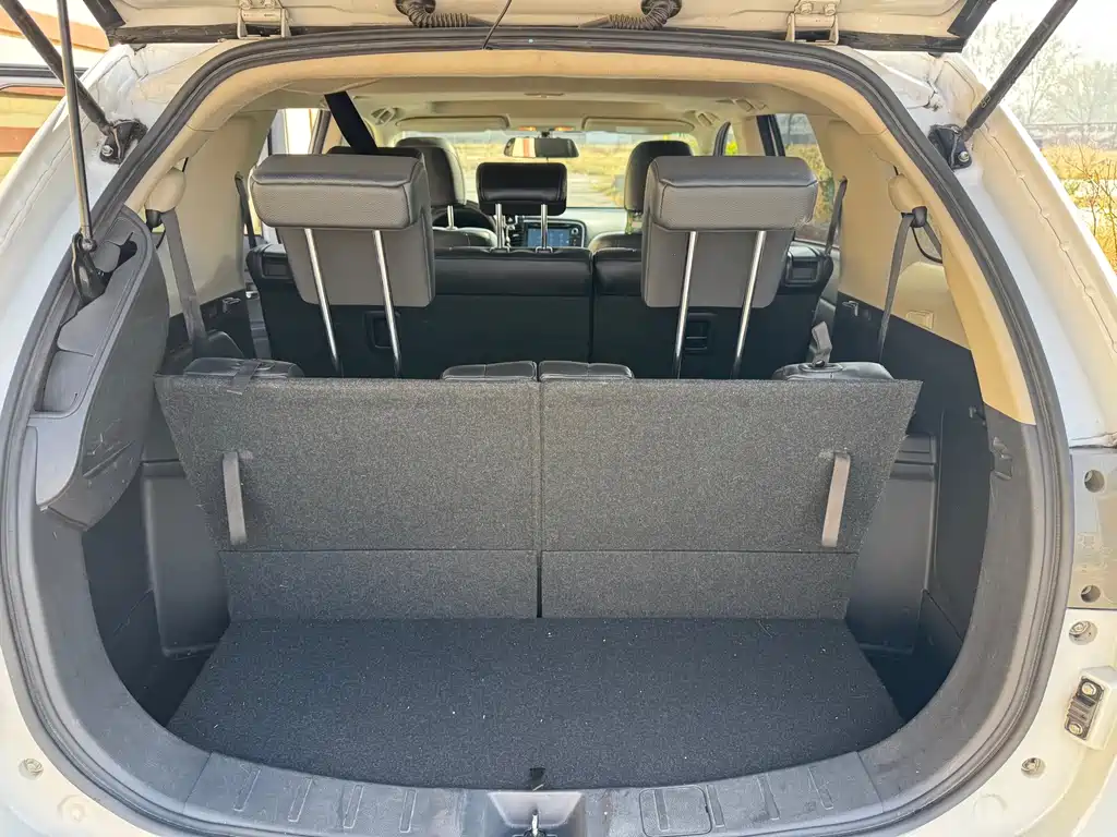 Mitsubishi Outlander (Import) — миниатюра 29