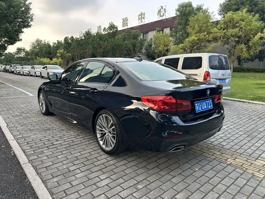 BMW 5 Series (Import) — миниатюра 7