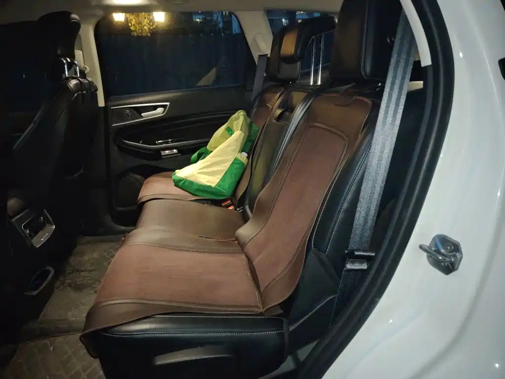 Ford Edge — миниатюра 13