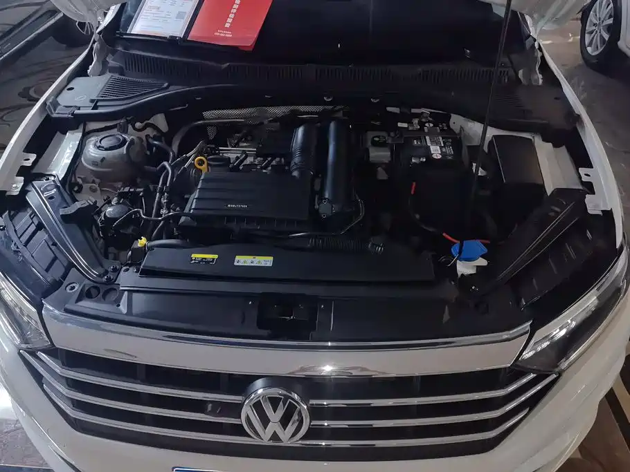 Volkswagen Sagitar 2022 200TSI DSG