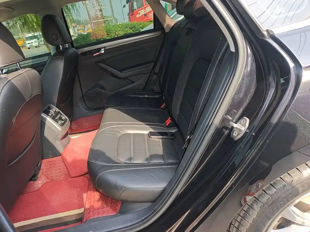 Volkswagen Passat — миниатюра 17