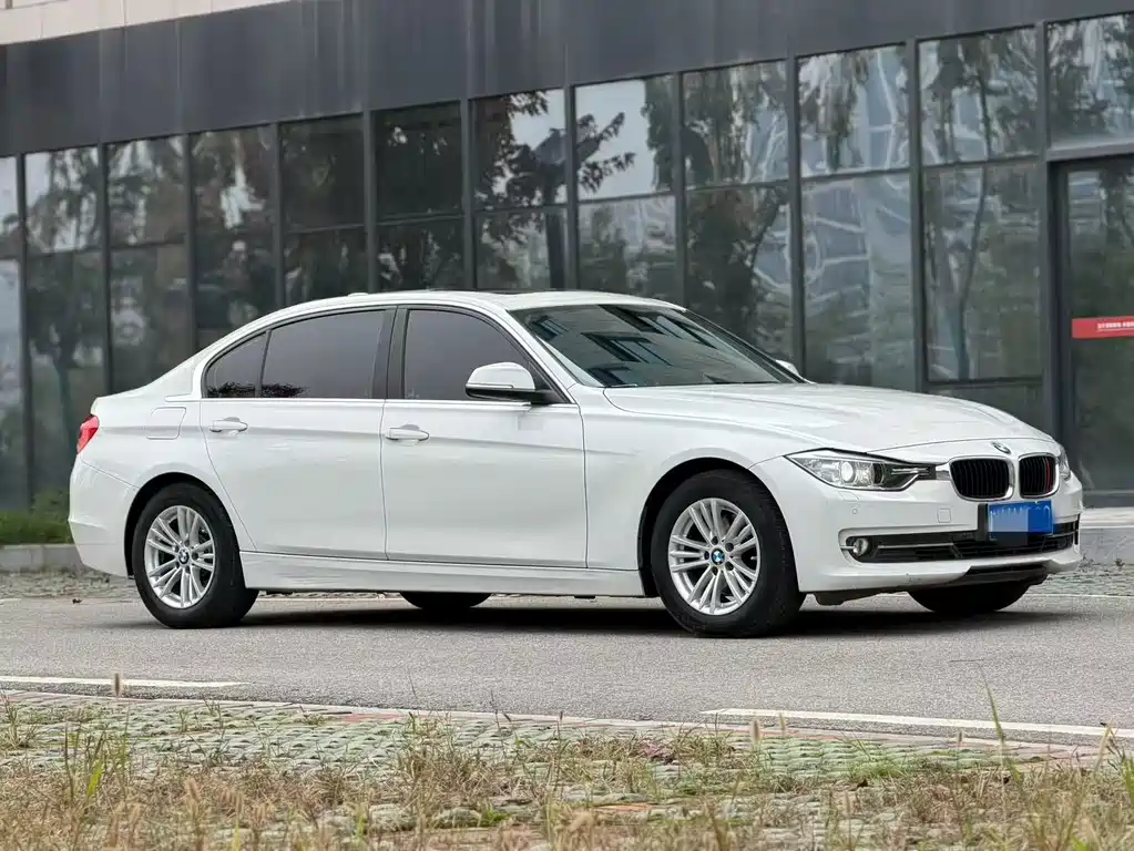 BMW 3 Series — миниатюра 3