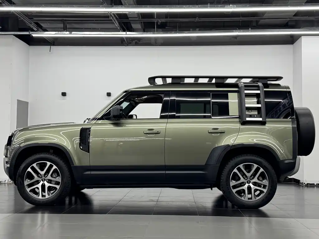 Land Rover Defender — миниатюра 12