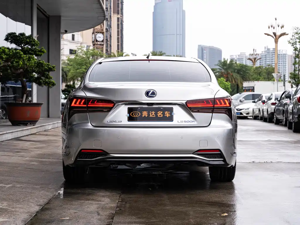 Lexus LS 2021 500h Executive