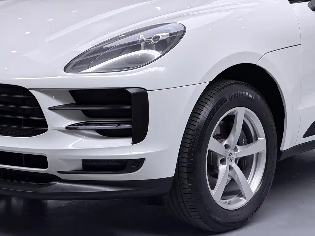 Porsche Macan — миниатюра 12