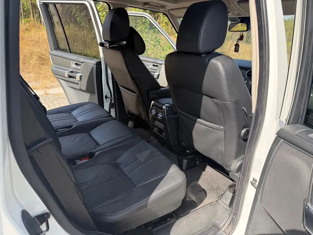 Land Rover Discovery — миниатюра 23