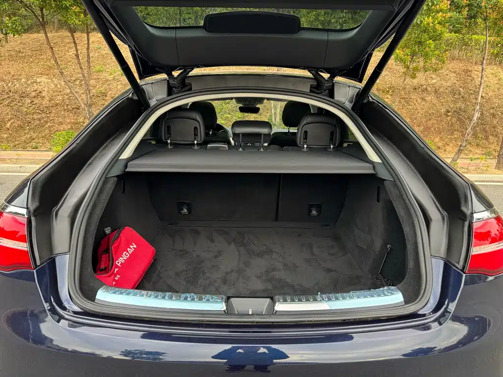 MERCEDES-BENZ GLE COUPE