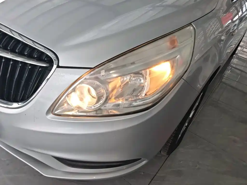 Buick GL8 — миниатюра 24