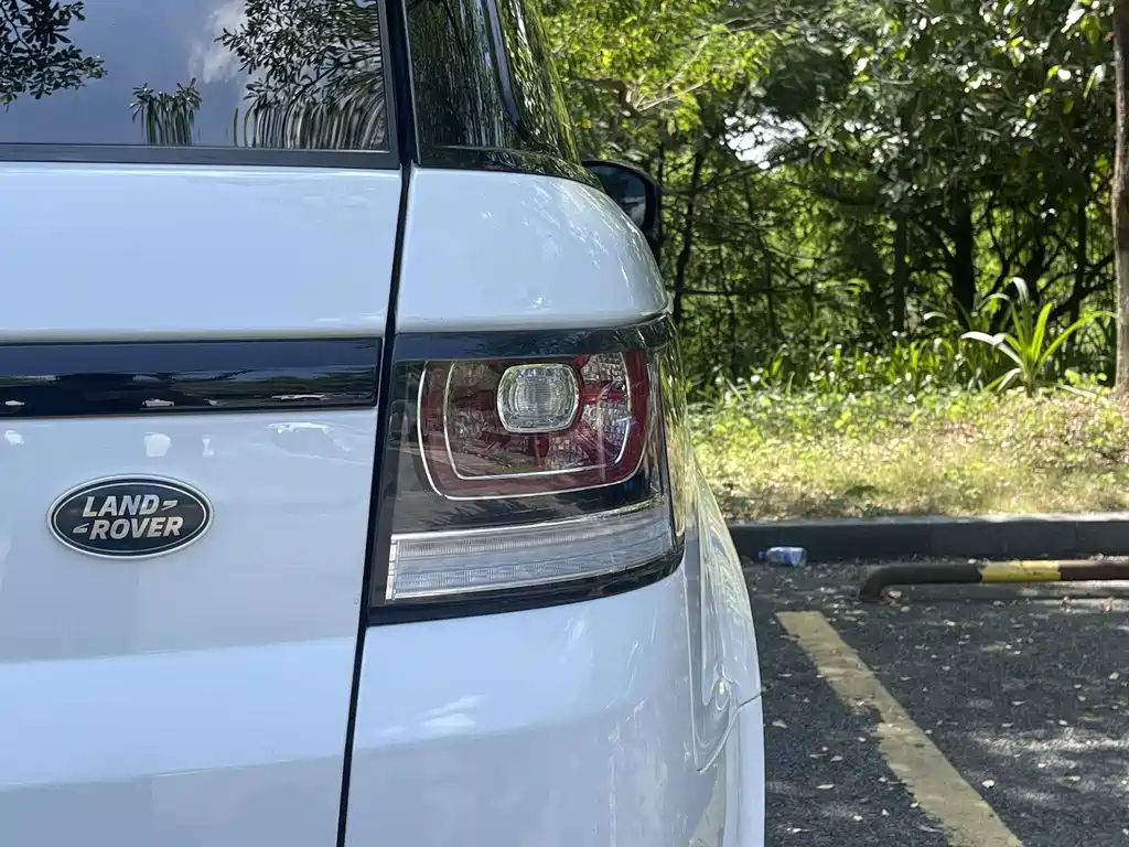 Land Rover Sport — миниатюра 18